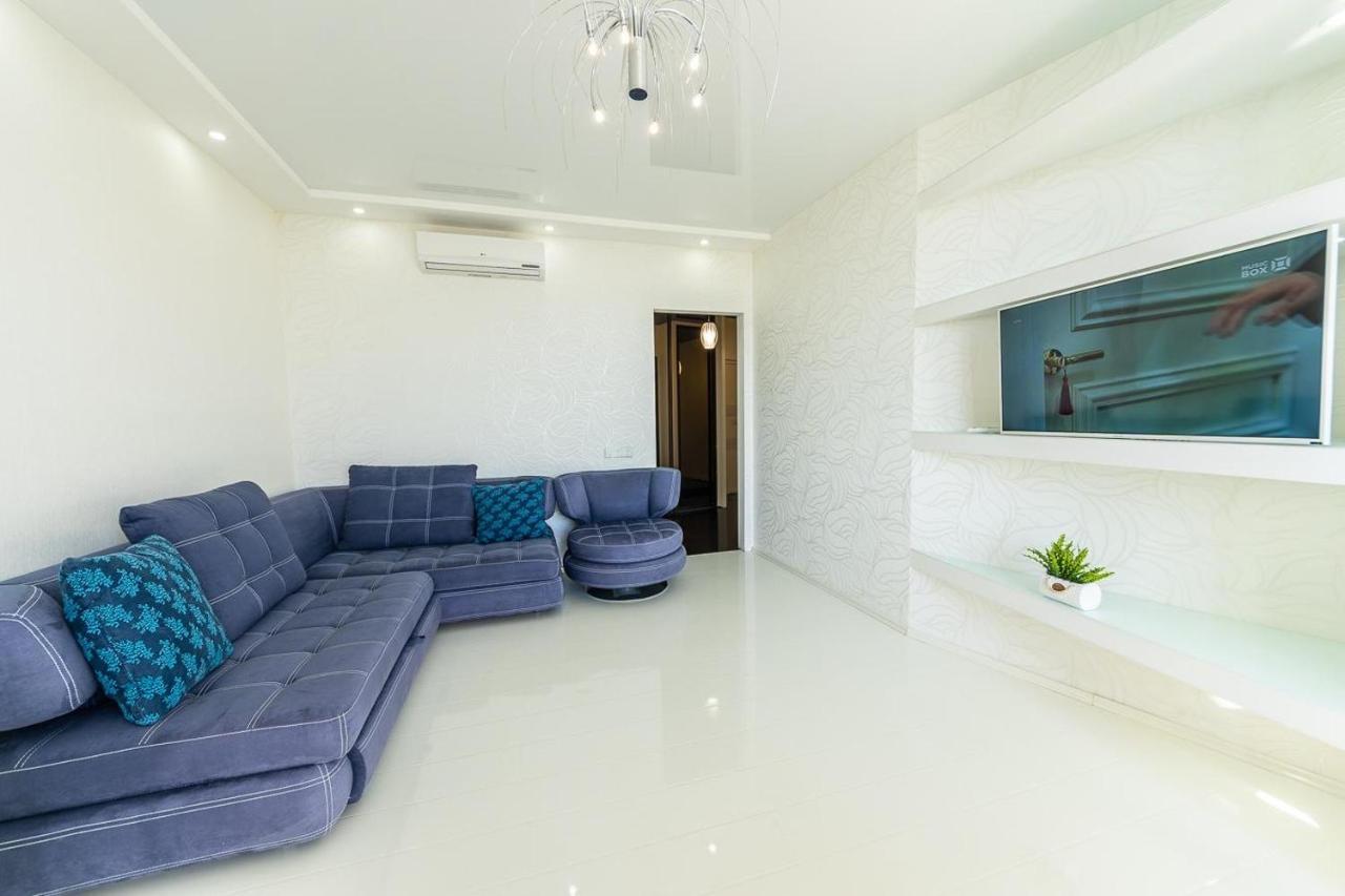 Fashionable Panoramic Apartments Dnieper. Obolon Kyjev Exteriér fotografie