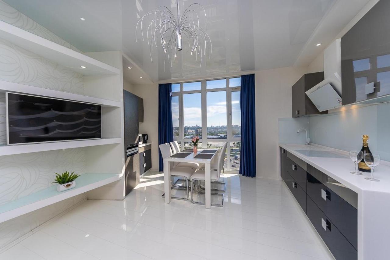 Fashionable Panoramic Apartments Dnieper. Obolon Kyjev Exteriér fotografie